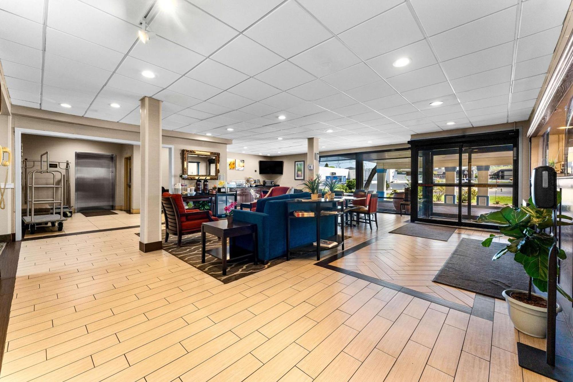 Surestay Plus By Best Western Reading North Luaran gambar